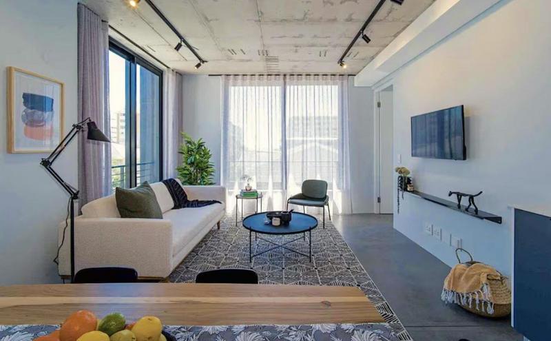 2 Bedroom Property for Sale in Sea Point Western Cape